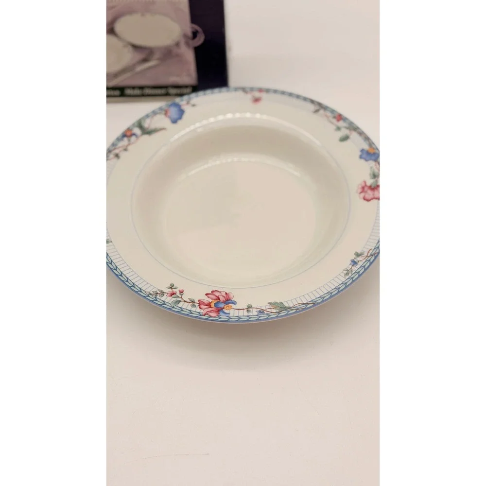Oneida Blue Lattice Fine Porcelain 8 Inch Dinner Soup Bowls Set of 2 Floral Rim